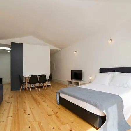 Cool - Fontainhas Apartament