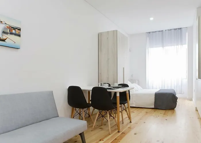 Cool - Fontainhas 포르투